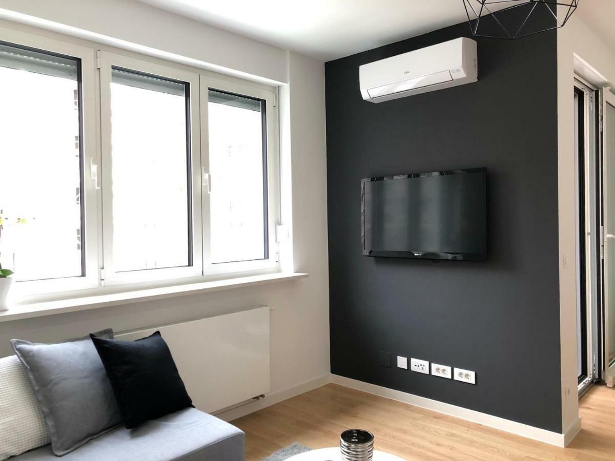 Ocean Apartment Zagreb Bagian luar foto